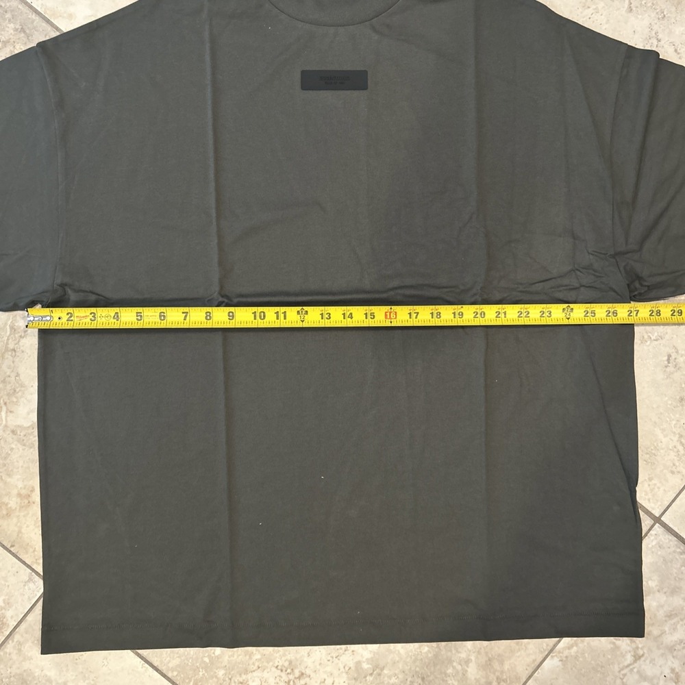 Fear of God Essentials Shirt Men Medium Ink Grey Short Sleeve Oversized Logo New - Picture 6 of 11